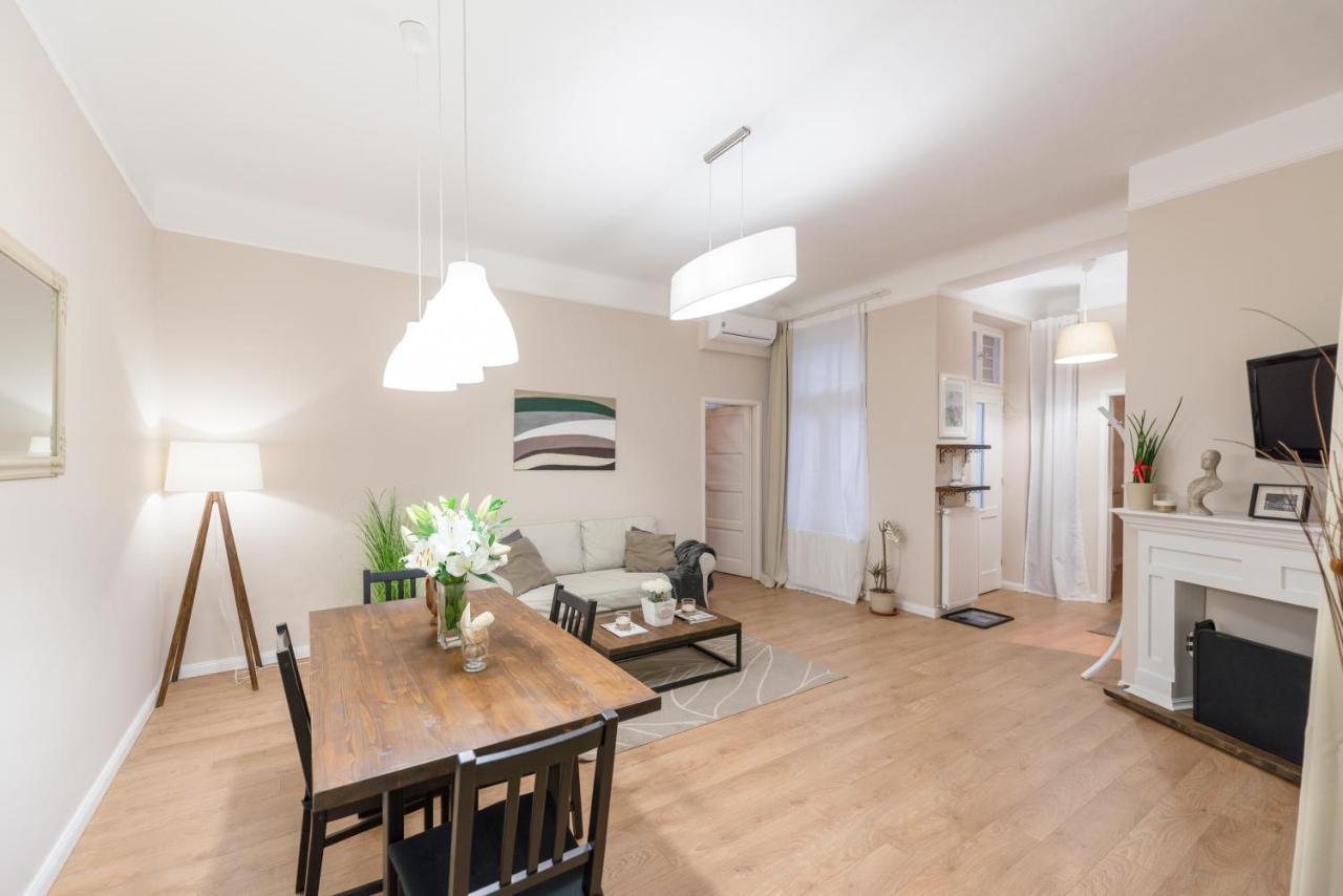 Downtown Heart 3 Bdr, 2 Bath, A/C Daire Budapeşte Dış mekan fotoğraf