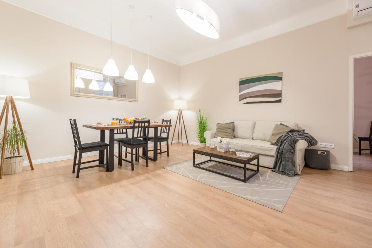 Downtown Heart 3 Bdr, 2 Bath, A/C Daire Budapeşte Dış mekan fotoğraf