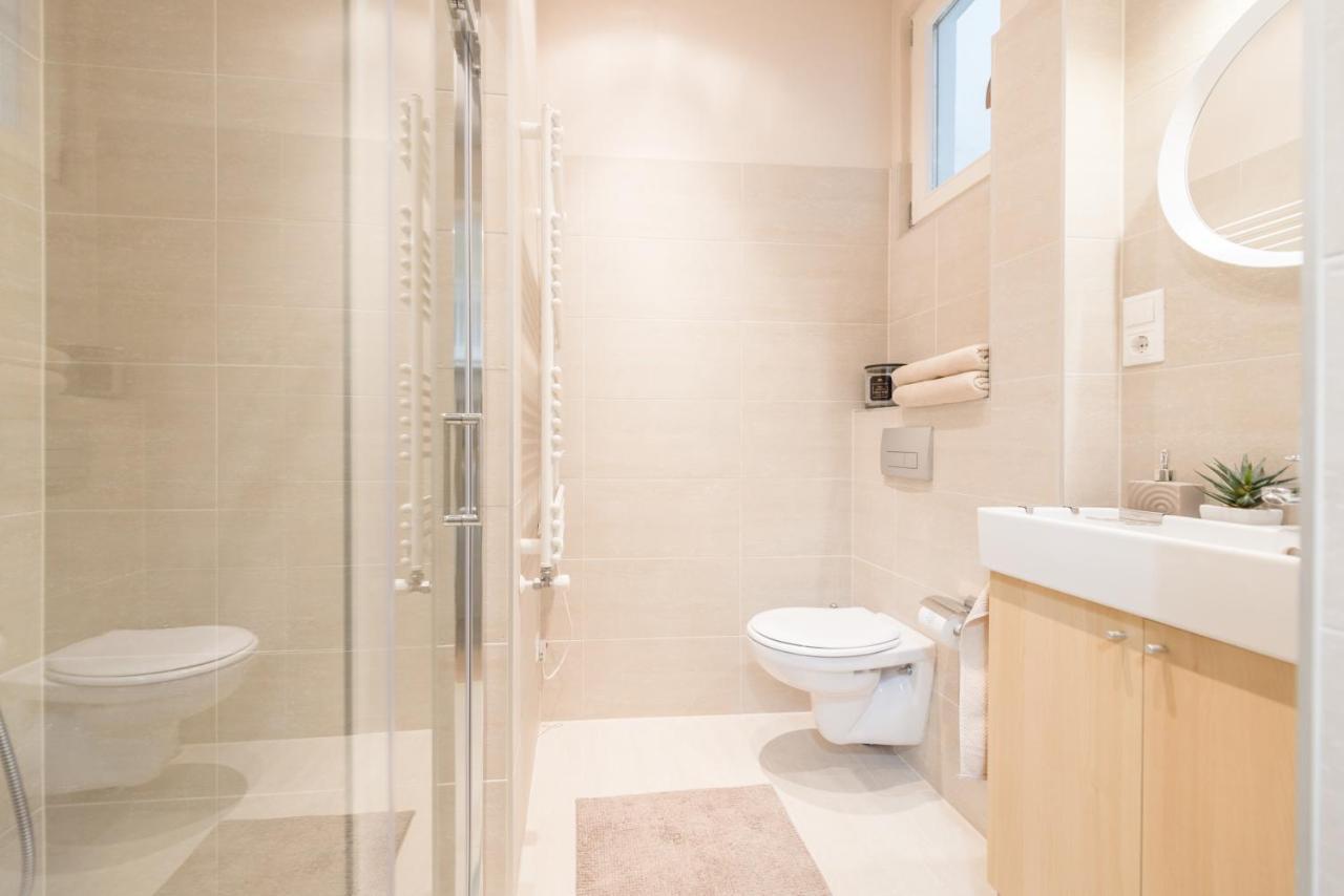 Downtown Heart 3 Bdr, 2 Bath, A/C Daire Budapeşte Dış mekan fotoğraf